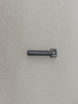 6 Vis 8 x 30 mm