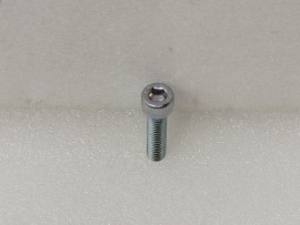 6 Vis 8 x 30 mm