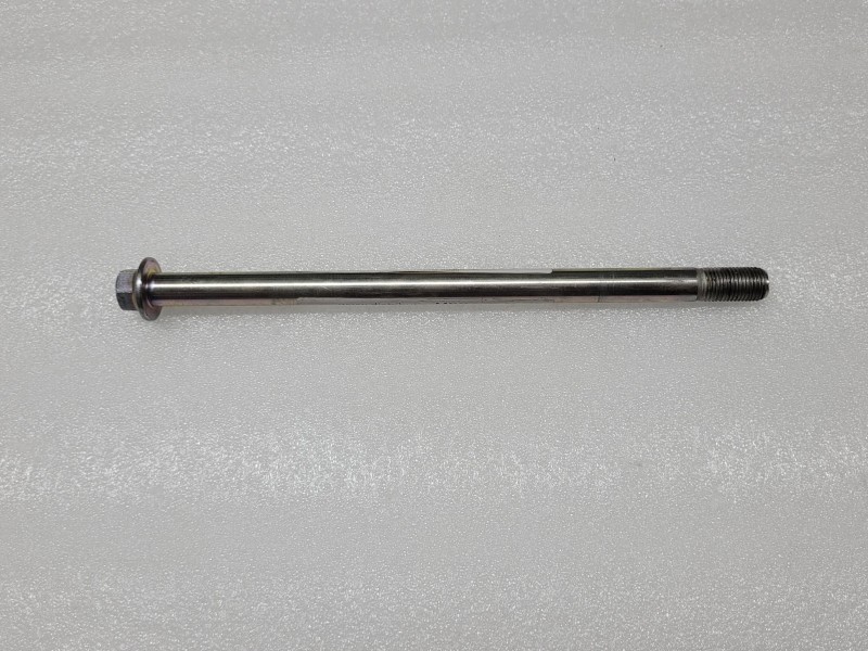 2 Swing arm axle