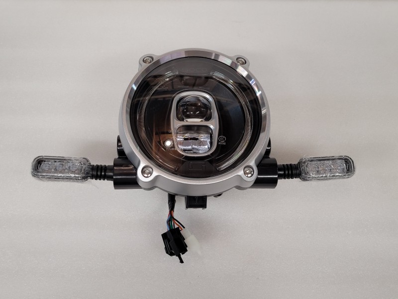 1 Front light assy